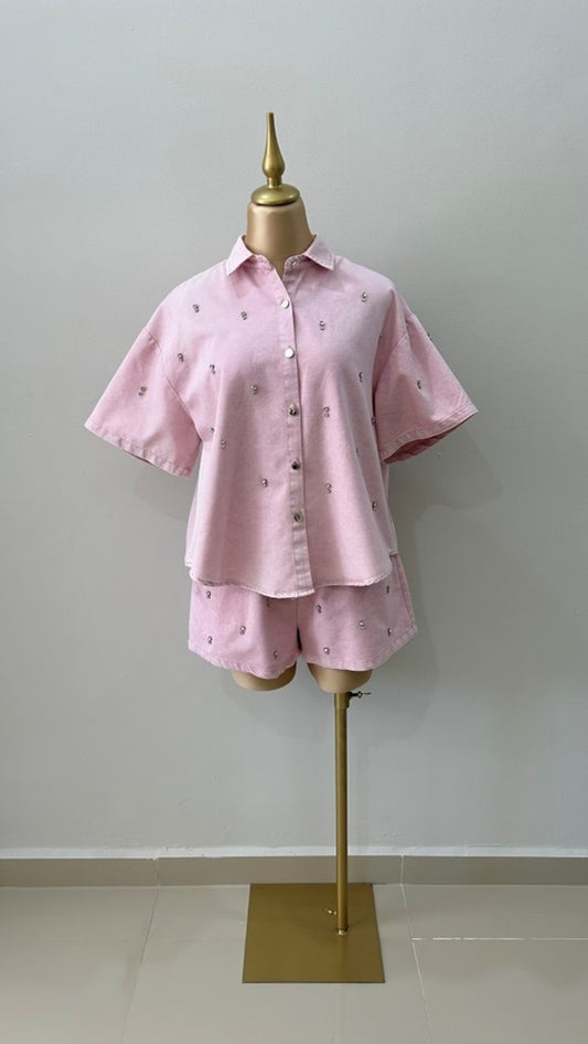 Set over pink